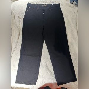 Levi Ribcage Straight Ankle Black Jean 14